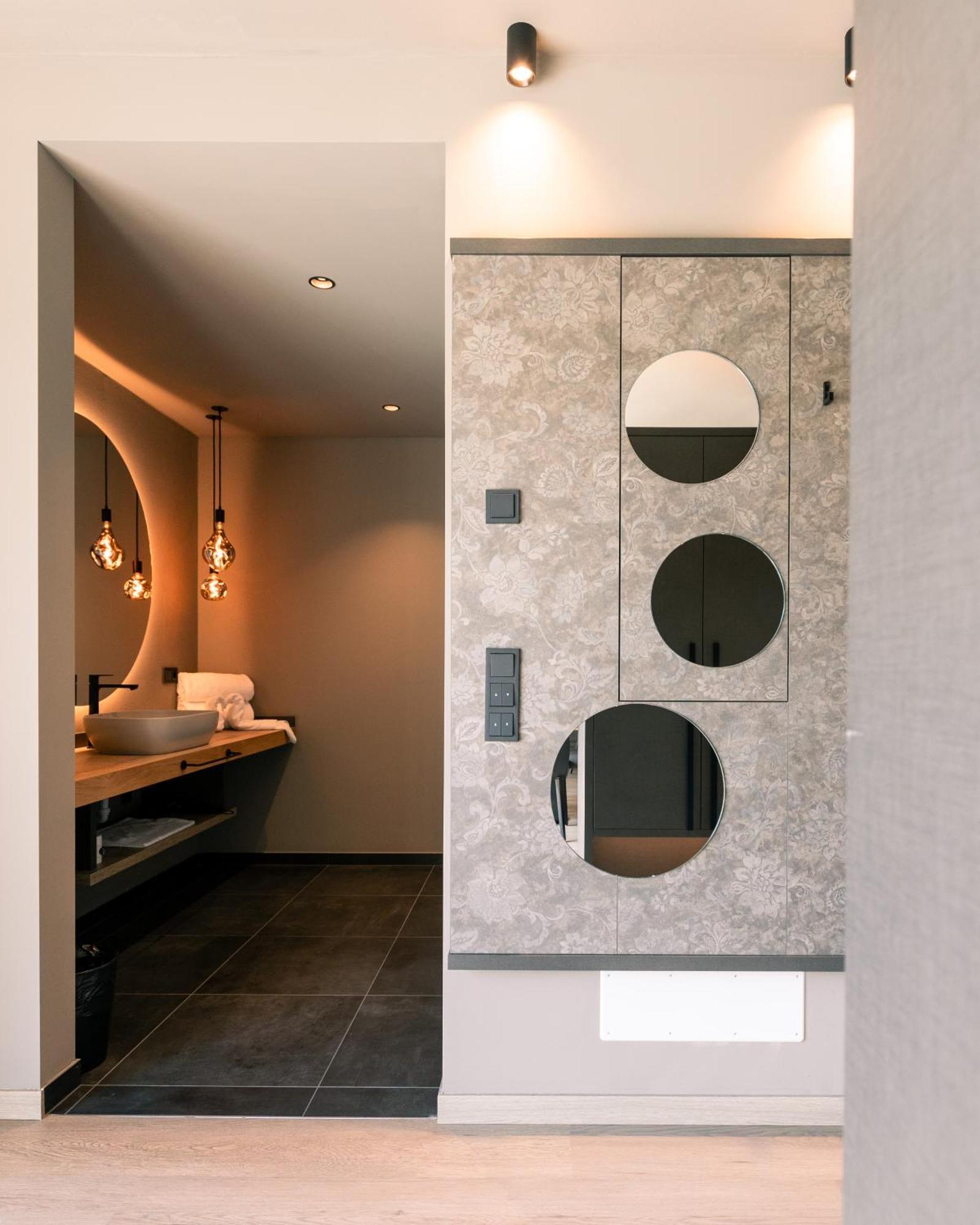 Belia Lofts - Adults Only - Apartments Appiano Sulla Strada Del Vino Luaran gambar