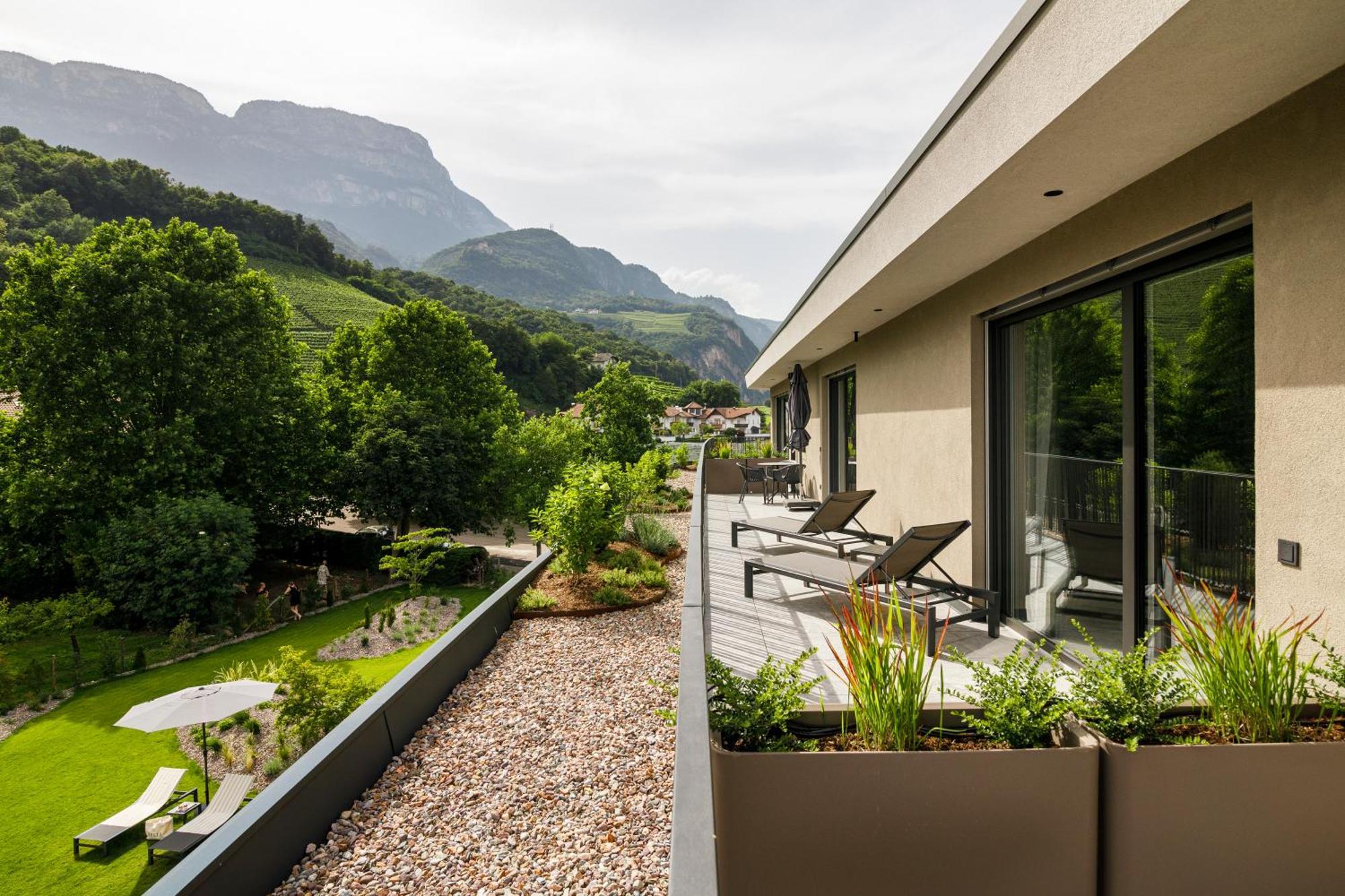 Belia Lofts - Adults Only - Apartments Appiano Sulla Strada Del Vino Luaran gambar