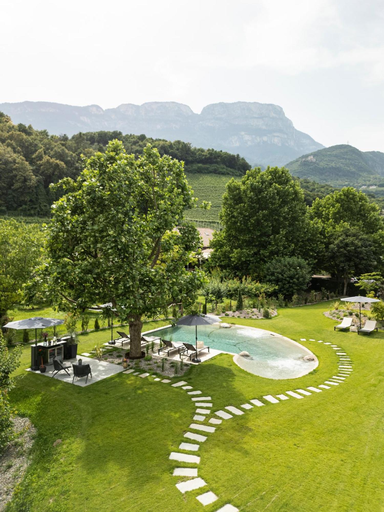 Belia Lofts - Adults Only - Apartments Appiano Sulla Strada Del Vino Luaran gambar