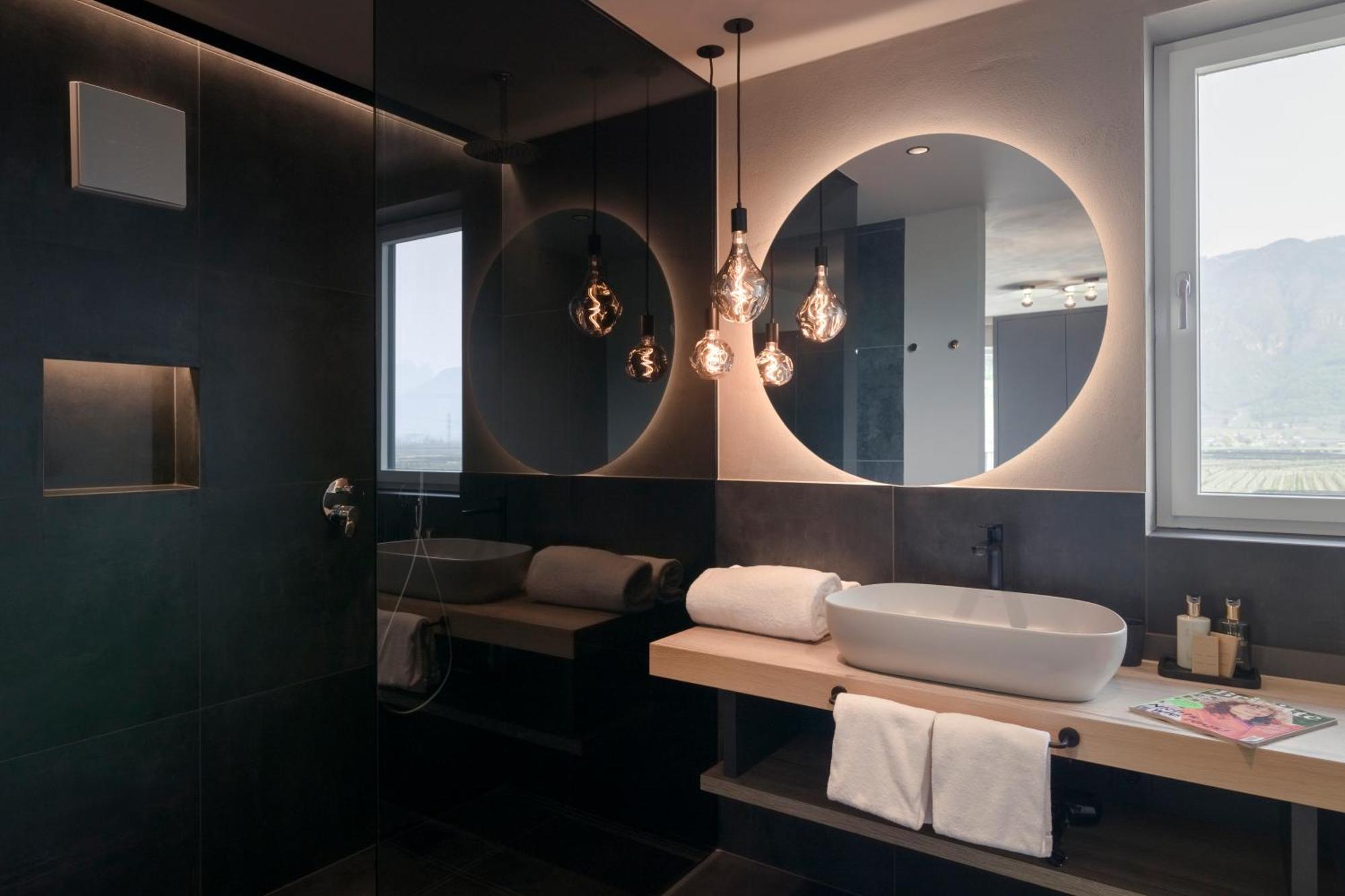 Belia Lofts - Adults Only - Apartments Appiano Sulla Strada Del Vino Luaran gambar