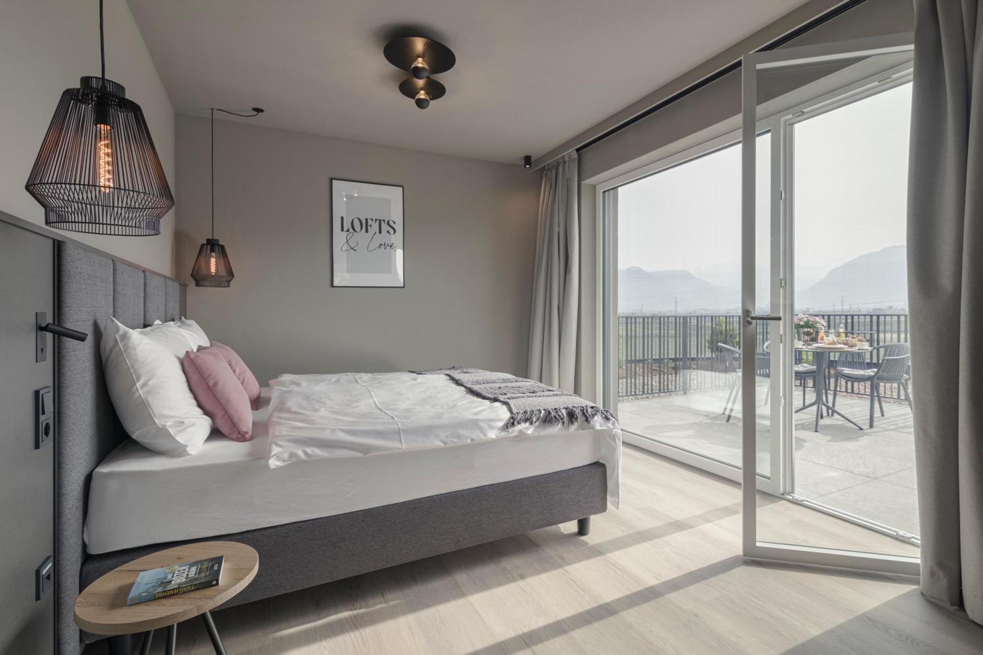 Belia Lofts - Adults Only - Apartments Appiano Sulla Strada Del Vino Luaran gambar